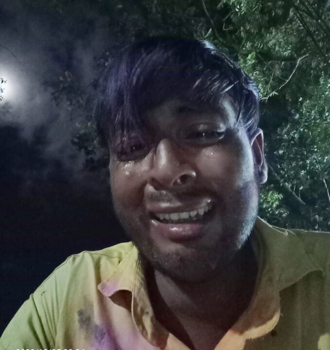 বিসর্জনের সংবাদ সংগ্রহ করতে গিয়ে আক্রান্ত সাংবাদ কর্মী।
