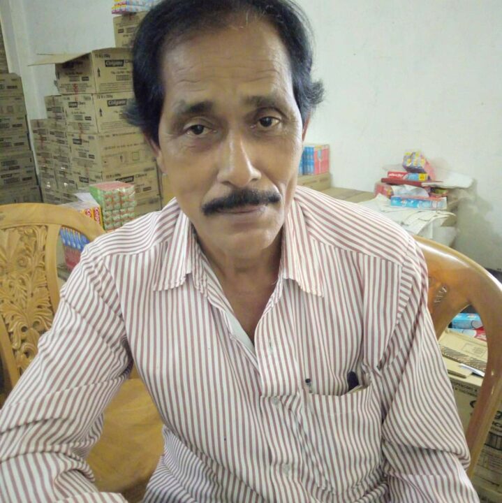নারির গন্ধ পেলেই লোভ সামলাতে পারে না আশু।