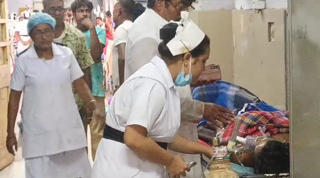 Attempt to kill temple priest by stabbing Hooghly Triveni