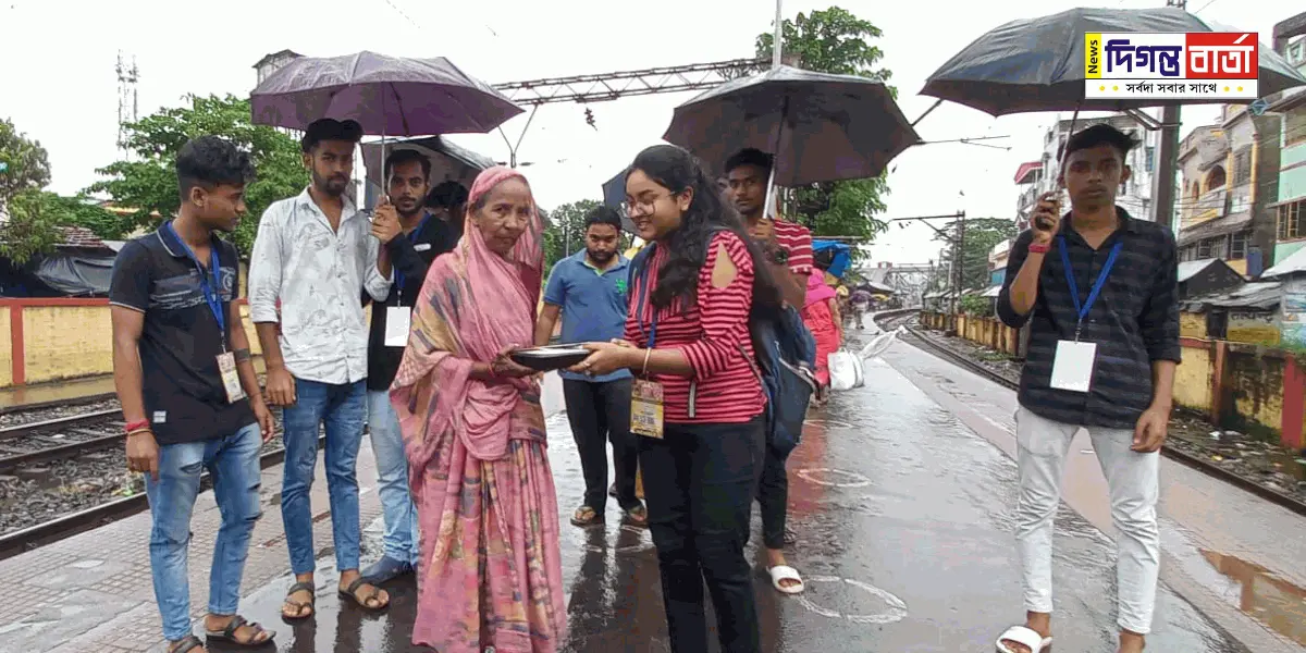 Distribution-food-people-living-platform-charge-emergency-department