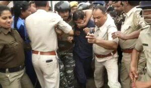 ছাত্রীদের সাথে অশালীন আচরণের অভিযোগ শিক্ষকের বিরুদ্ধে।