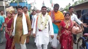 ঐতিহ্য পরম্পরা মেনে চলছে তৃণমূলের কর্মসূচি।