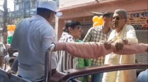 তৃণমূলের বর্তমান বিধায়ককে প্রচারের গাড়ি থেকে নামিয়ে দিলেন&hellip;