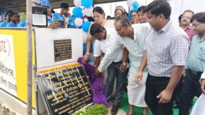 “গাছ লাগান, গাছ বাঁচান” বার্তা জেলা শাসকের।