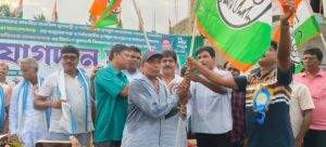 বড়সড়ো ভাঙন বিরোধী শিবিরে, শাসক দলে যোগ একাধিক&hellip;