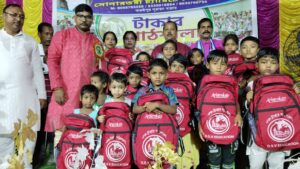 টলিউডের অভিনেত্রী উদ্বোধন করলেন এক টাকার পাঠশালা।