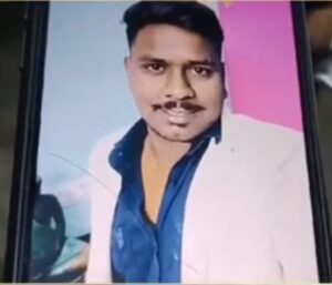 রাতের অন্ধকারে খুন যুবক, তদন্তে পুলিশ।