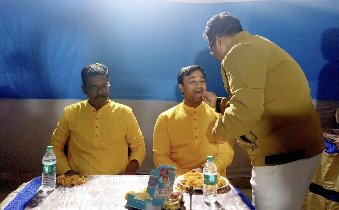 থানাতেই আইবুড়ো ভাত দুই এসআই-র।
