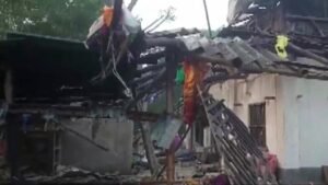 ফের বাজি কারখানায় বিস্ফোরণ, ঝলসে মৃত – আহত&hellip;