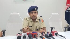 বারুইপুর থেকে আটক সন্দেহভাজন দুই যুবকের সাথে নেই&hellip;