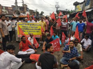 দেশজুড়ে শুরু বনধ – মিশ্র প্রতিক্রিয়া বাংলায়। Bharat&hellip;