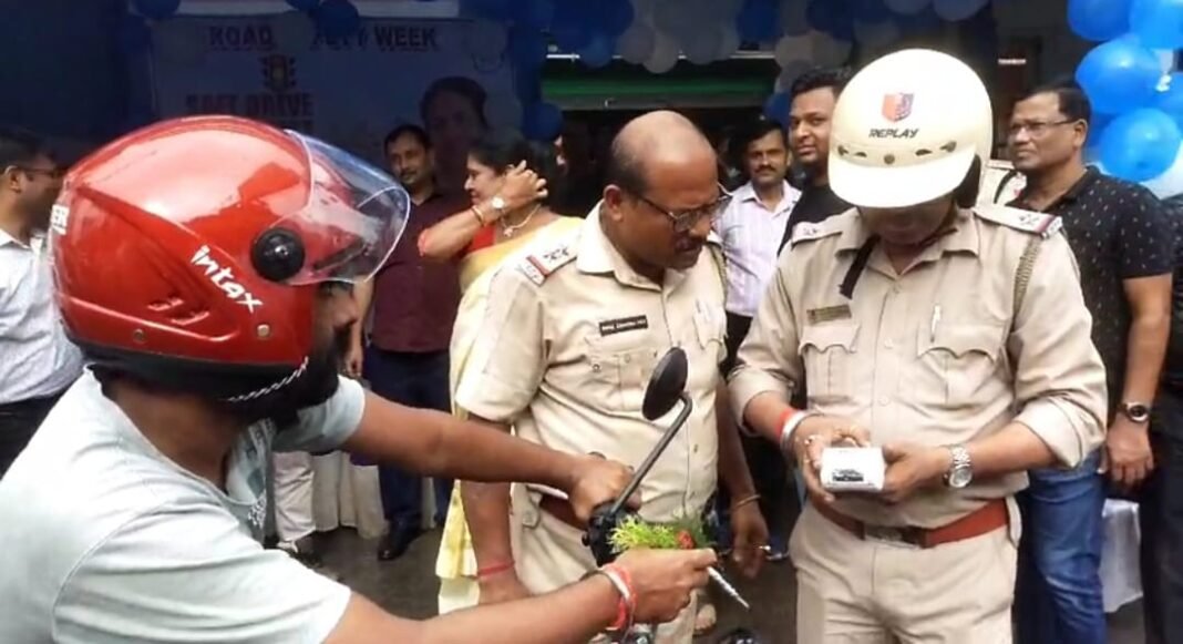 দুর্ঘটনা এড়াতে পুলিশের নয়া উদ্যোগ।