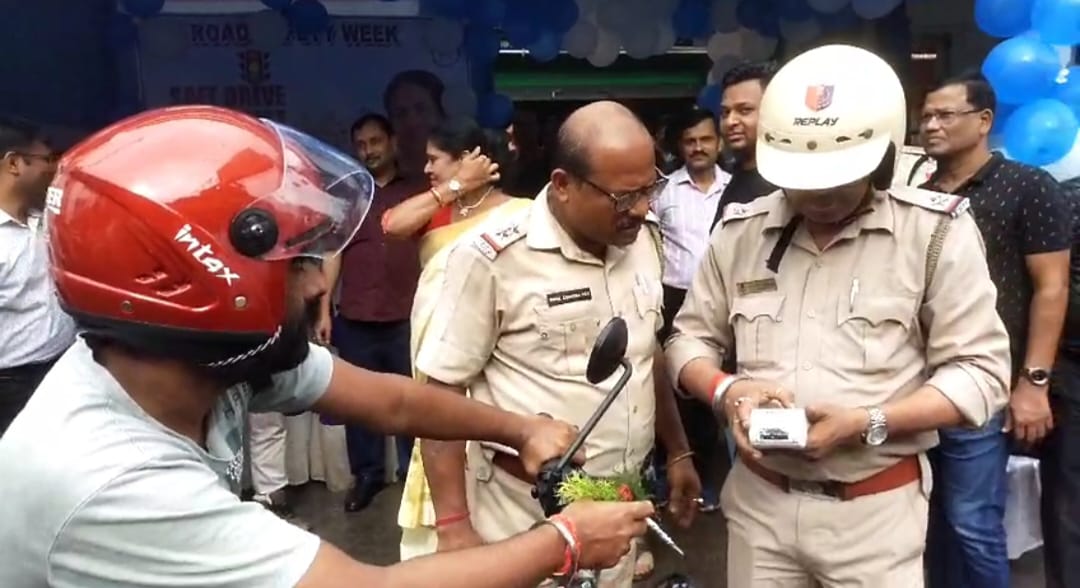 দুর্ঘটনা এড়াতে পুলিশের নয়া উদ্যোগ।