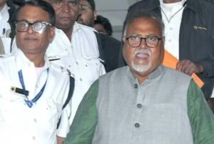 আবশেষ সুপ্রিম কোর্টে পার্থ চট্টোপাধ্যায়ের জামিন।