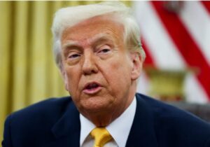 International, Trump দেশের ভিতরে বিরোধী কন্ঠ আটকাতে বদ্ধ&hellip;